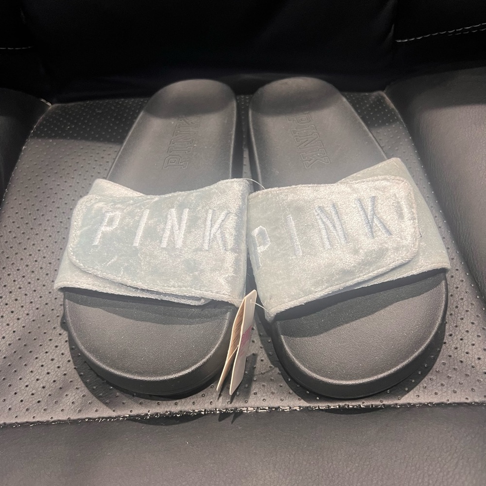 Brand new women pink slides size S/P